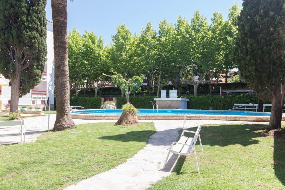 Apartamentos Córcega Palmyra Salou Exterior foto